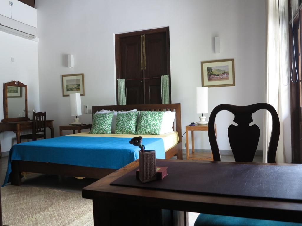 The Mirror Mansion Hotel Rajagiriya Exterior photo